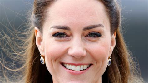 Kate Middleton Looks Absolutely Gorgeous In Gray Without Prince William