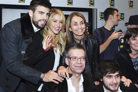 Marc Piqué El Hermano Listo Del Ex De Shakira Sienta La Cabeza