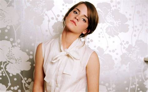 Emma Watson Women Blonde Freckles Brown Eyes Wallpapers Hd Desktop And Mobile Backgrounds