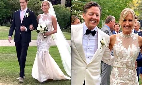 Good Morning America Host Lara Spencer Ties The Knot With Rick Mcvey In