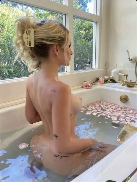 Lottie Moss New Leaked Nude Photos 11 Pics The Fappening