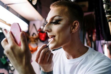 Drag Queen Applying Makeup · Free Stock Photo