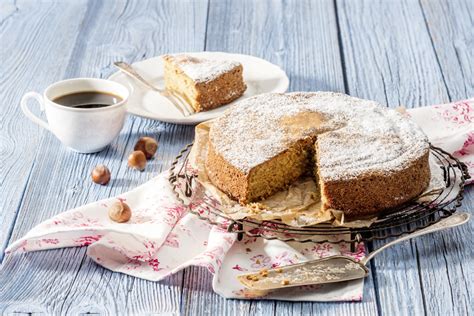 Das mehl mit den haselnüssen und dem backpulver versieben. Veggie-Rezept: Haselnuss-Kuchen - Jedes Essen zählt