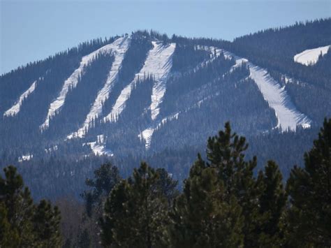 In the heart of arizona's magnificent white mountains, sunrise ski park is a winter recreational paradise offering a wide range of fun and excitement. Sunrise Ski Resort
