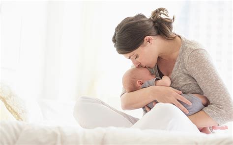 هر آنچه که باید در رابطه با زردی شیر مادر بدانید زردی کلینیک