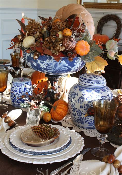 30 Blue And White Tablescapes For Thanksgiving The Glam Pad