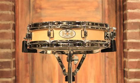 Pearl 13x3 Maple Effect Piccolo Snare Drum Natural High Gloss Reverb