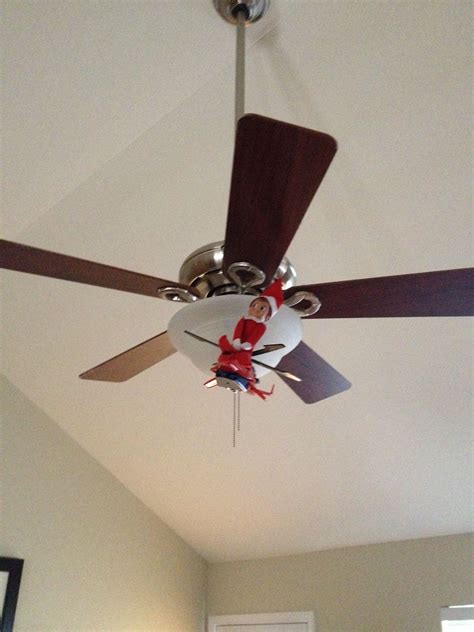 Alberto mielgo, thanks for bringing me on in the beginning and setting this crazy style in motion. Elfie goes flying on a Spider-Man plane from the ceiling ...