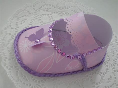 Ver más ideas sobre zapatos de foami, baby shower, adornos para baby shower. Zapatitos para bebe con moldes para imprimir gratis
