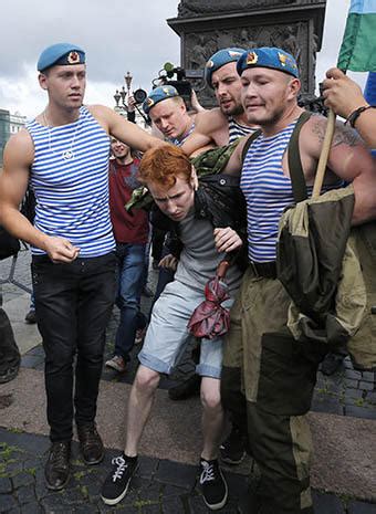 Russia S Gay Rights Problem Photo Pictures CBS News