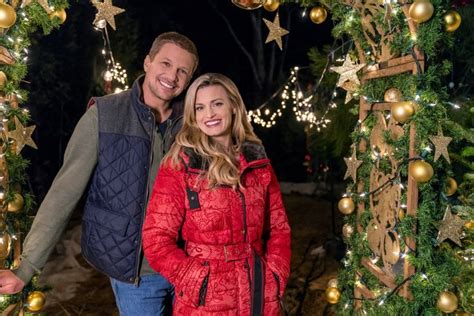 All The 2017 Hallmark Channel Countdown To Christmas Movies You Can