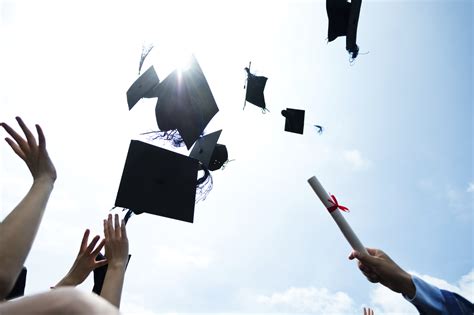How to have a memorable graduation ceremony at home | Student