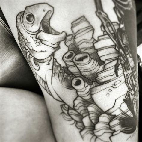 Eel Peaking Put From Inside Thigh Big Tattoo B Tattoo Aesthetic Tattoo
