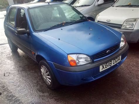 2000 Ford Fiesta Mk5 13 5dr Amparo Blue Breaking For Spares In