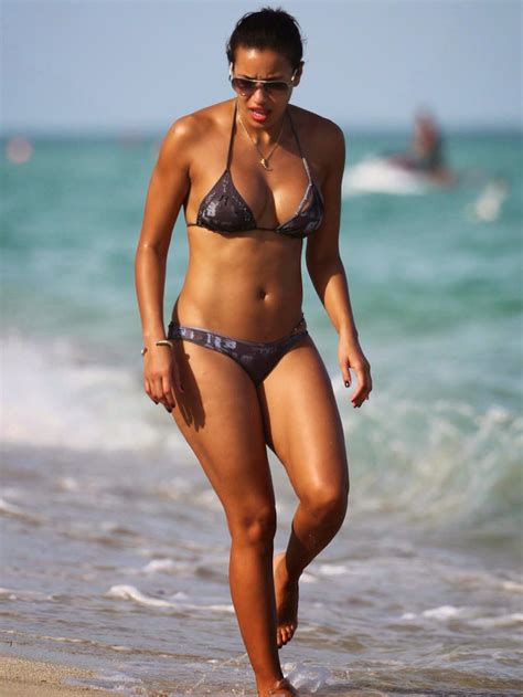 Julissa Bermudez Hot Bikini Stills At The Beach In Miami Feb 27th 2014 ~ World Actress
