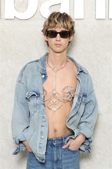 Troye Sivan S Chest Piece At The Rabanne Show Is Essentially D Nipple