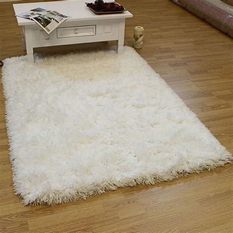 We did not find results for: Very soft white shaggy #rug with a deep sumptuous pile ...