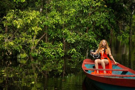 Joelma Acaba De Lançar Clipe Gravado Na Amazônia Confira Deu Click
