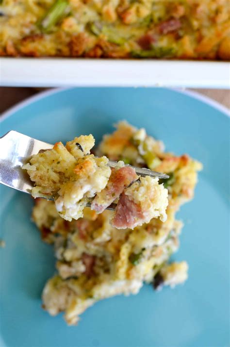 We have casserole recipes that are quick and simple or long and luxurious. Ham & Asparagus Casserole - Sweet Pea's Kitchen