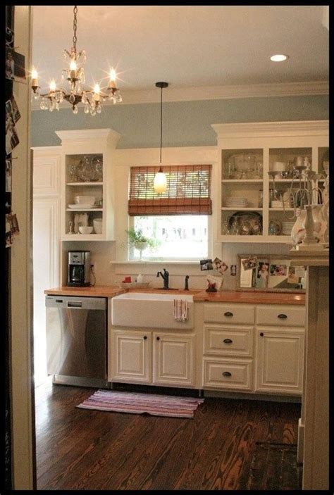Stunning Small Cottage Kitchens Decorating Ideas 8 Small Cottage