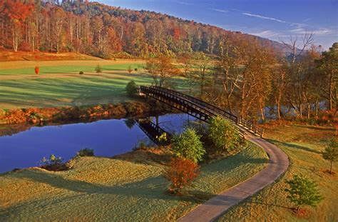 This traditional brick and mortar bank is a community bank that has interests in regional affairs, and most likely has atm locations. Best Leaf Viewing in Georgia and North Carolina - Where to go!