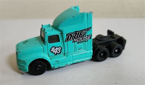 Maisto Drift House Industries 43 Long Hauler Racing Truck Semi Diecast