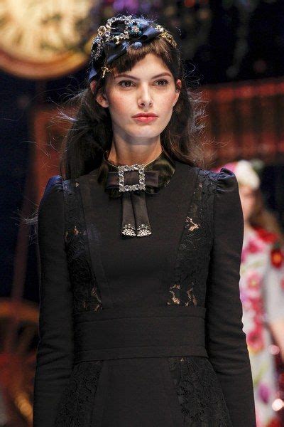 A Detailed Look At Dolce And Gabbana Fall 2016 Timeless Fashion High