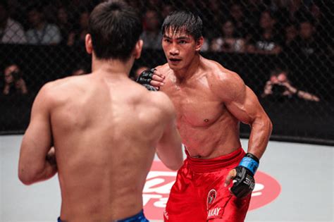 Eddie alvarez taken to hospital after submitting eduard folayang in comeback win. Folayang gets ONE title shot vs Japan's Aoki | ABS-CBN News