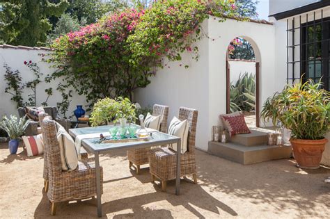 Bespoke Mediterranean Patio Designs For Your Backyard