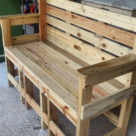 Cukup mudah bukan mengikuti tahapan cara membuat lem kayu di atas? Cara Membuat Kerusi Kayu | Desainrumahid.com