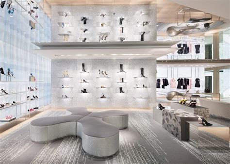 Sanaas Dior Omotesando Store Receives Peter Marino Refit