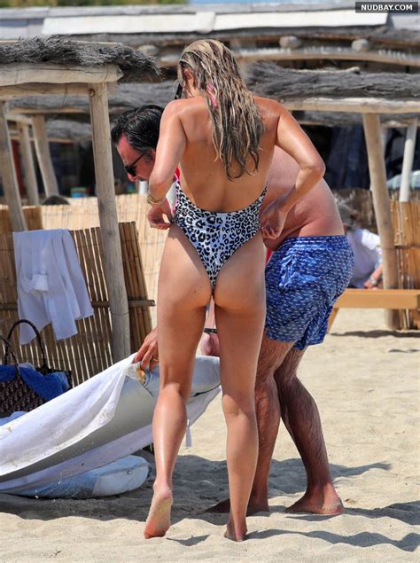 Sylvie Meis Ass In Swimsuit In Saint Tropez Jun 11 2021 Nudbay