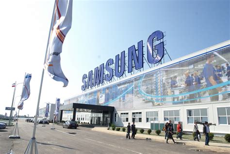 Samsung Electronics To Cut As Much As 30 Of Its Workforce In Order To