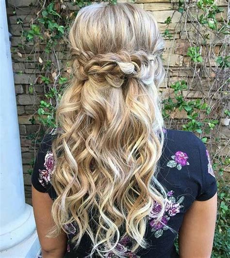 It's the perfect summer hairstyle (especially during this heat wave) and would look amazing on any bride or her bridesmaids, and the best part is that it's much simpler and easier than it looks to create. Half Up, Half Down Hairstyles for Bridesmaids | Bridesmaid ...