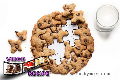 This recipe makes 33 cookies and they are 90 calories each! Chocolate Chip Cookies-a Puzzle Chocoluzzle,Pastry Maestra