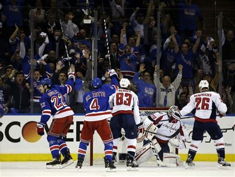 Pair Of 3rd Period Goals Give Rangers 4 3 Win New York Cuts Series