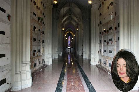 The Worlds Most Famous Celebrity Grave Sites Gallery