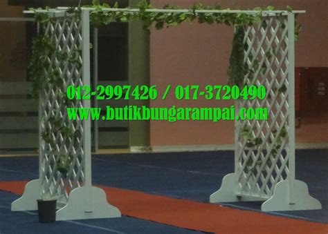 Home wedding packages pelamin & deco pelamin: Butik Bunga Rampai®: Pelamin 3 Panel Biru Putih