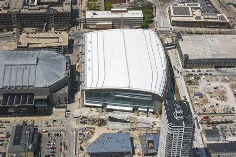 Milwaukee players took selfies outside buckingham palace upon arrival. New Milwaukee Bucks Arena Sustainability Program Unveiled - Arena Digest