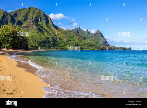Sweeping View Of Beach In Haena Kauai With Tunnels Beach Haena Beach