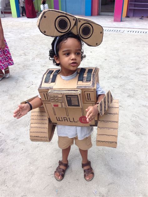 Aal Is Wall E Easy Cardboard Recycled Costume For Kids