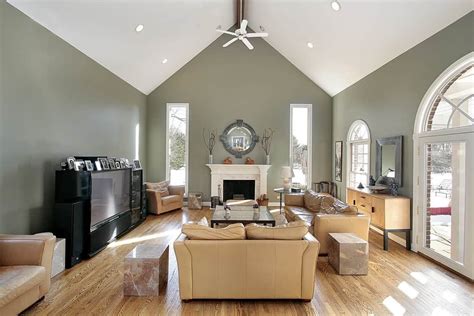 Decorating Ideas For Living Room With Cathedral Ceiling