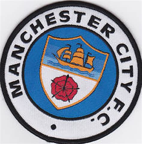 Manchester City Confirm That They Will Change Their Crest For 2016 17