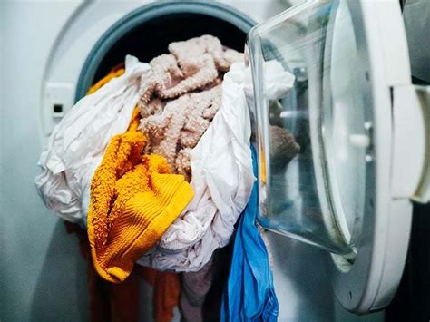 10 Errores Comunes Que Cometemos Al Lavar La Ropa Y Cómo Evitarlos