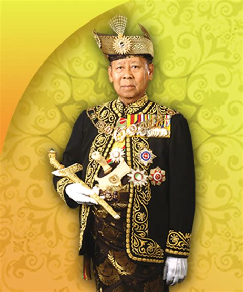 Tunku sallehuddin, at the time replaced the previous raja muda of kedah, tunku abdul malik ibni almarhum sultan badlishah, 86, who. @NjANG d@HAR: Sultan dan Menteri Besar Kedah