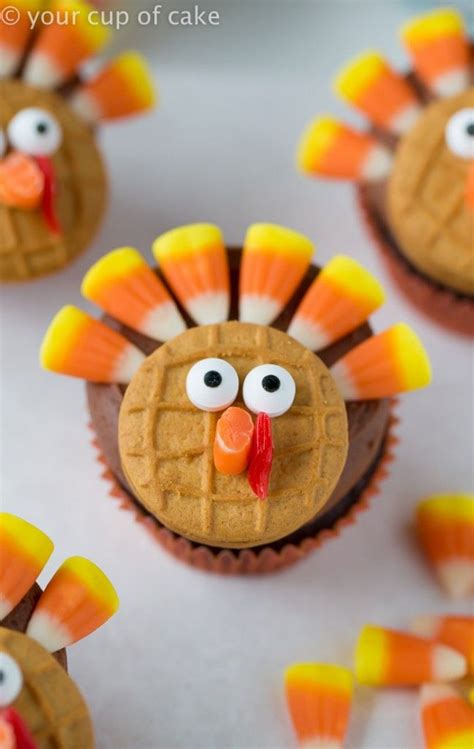 We're going to have three colors for the feathers and then we're going to have black for the body. Turkey Cupcakes - Thanksgiving Cupcake Decorating | Turkey ...
