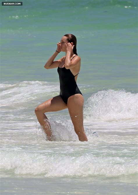 Alycia Debnam Carey Nude Sexy Bikini On Vacation In Tulum Nudbay My Xxx Hot Girl