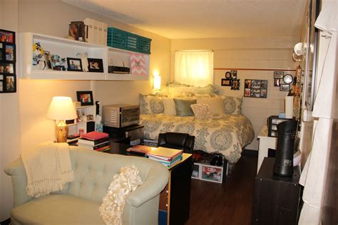 Traditional Single Room Decorated By A Resident Home Suites Room