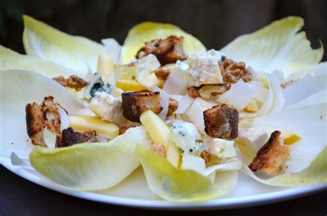 Salade Dendives Aux Noix Et Roquefort La P Tite Cuisine De Pauline