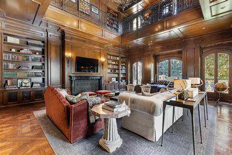 A Peek Inside Of Mark Wahlberg S Million Dollar Bever